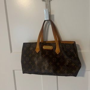 Louis Vuitton purse